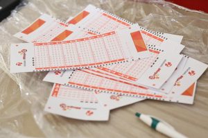 tính thuế thu nhập cá nhân từ trúng thưởng