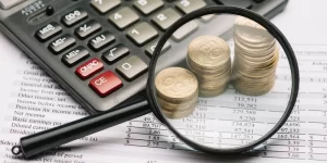 tien thuong co bi tinh thue tncn khong.jpg