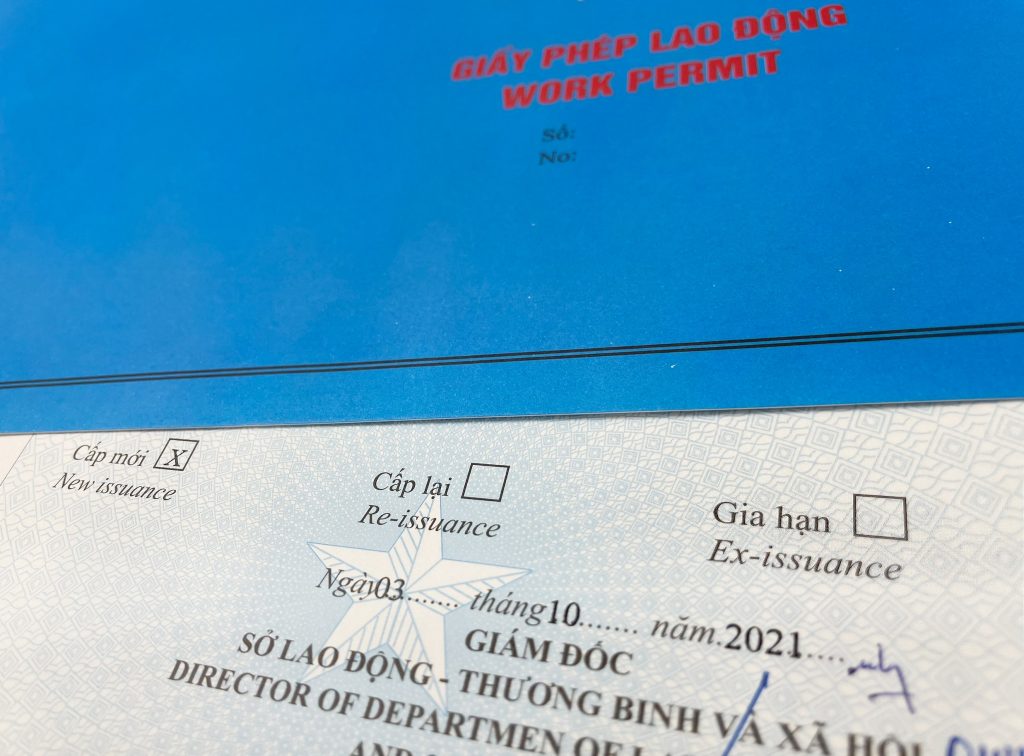 Dịch vụ giấy phép lao động 2 1. Dịch vụ gia hạn giấy phép lao động cho người nước ngoài